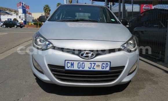 Acheter Occasion Voiture Hyundai i20 Gris à Hlatikulu, Shiselweni District Acheter Occasion Voiture Hyundai i20 Gris à Hlatikulu, Shiselweni District