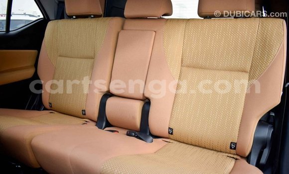 Nunua Imported Toyota Fortuner White Gari ndani ya Import - Dubai nchini Hhohho Nunua Imported Toyota Fortuner White Gari ndani ya Import - Dubai nchini Hhohho