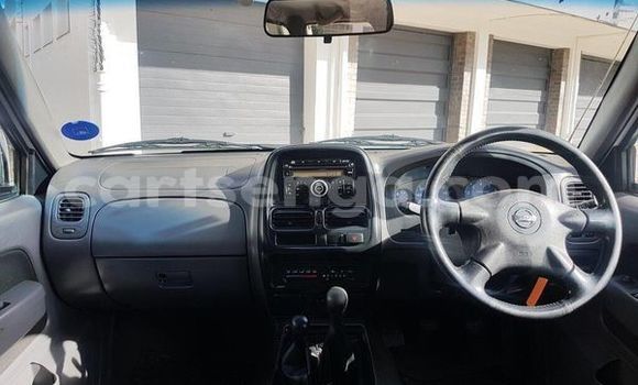 Acheter Occasion Voiture Nissan Hardbody Blanc à Hlatikulu, Shiselweni District Acheter Occasion Voiture Nissan Hardbody Blanc à Hlatikulu, Shiselweni District