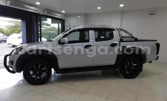 Acheter Occasion Voiture Isuzu KB Gris à Bulembu, Hhohho Acheter Occasion Voiture Isuzu KB Gris à Bulembu, Hhohho