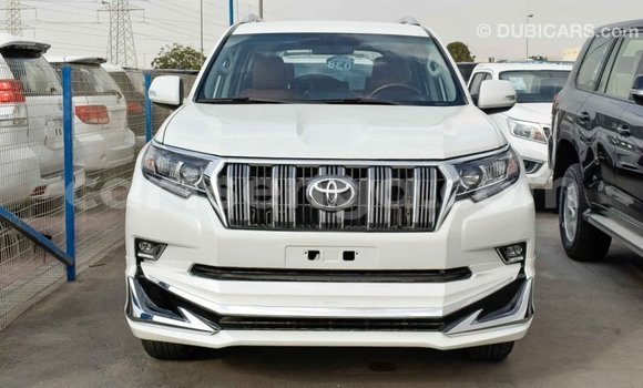 Acheter Import Voiture Toyota Prado Blanc à Import - Dubai, Hhohho Acheter Import Voiture Toyota Prado Blanc à Import - Dubai, Hhohho