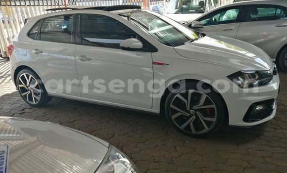 Nunua Ilio tumika Volkswagen Polo GTI White Gari ndani ya Ezulwini nchini Hhohho Nunua Ilio tumika Volkswagen Polo GTI White Gari ndani ya Ezulwini nchini Hhohho
