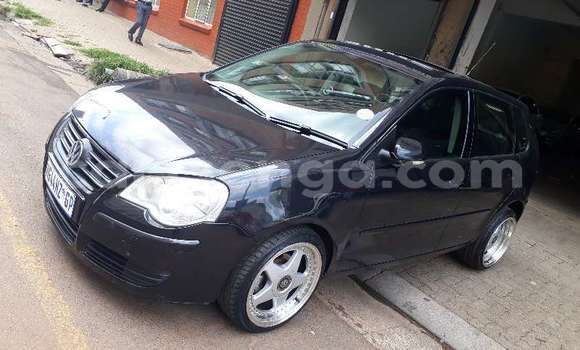 Acheter Occasion Voiture Volkswagen Polo Noir à Bulembu, Hhohho Acheter Occasion Voiture Volkswagen Polo Noir à Bulembu, Hhohho