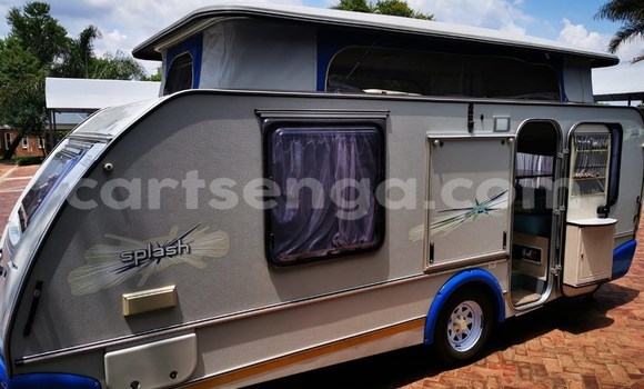 Nunua Ilio tumika Abarth 124 Spider White Gari ndani ya Big Bend nchini Lubombo Nunua Ilio tumika Abarth 124 Spider White Gari ndani ya Big Bend nchini Lubombo