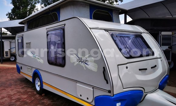 Nunua Ilio tumika Abarth 124 Spider White Gari ndani ya Big Bend nchini Lubombo Nunua Ilio tumika Abarth 124 Spider White Gari ndani ya Big Bend nchini Lubombo