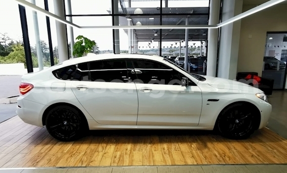 Nunua Ilio tumika BMW 5–Series White Gari ndani ya Big Bend nchini Lubombo Nunua Ilio tumika BMW 5–Series White Gari ndani ya Big Bend nchini Lubombo