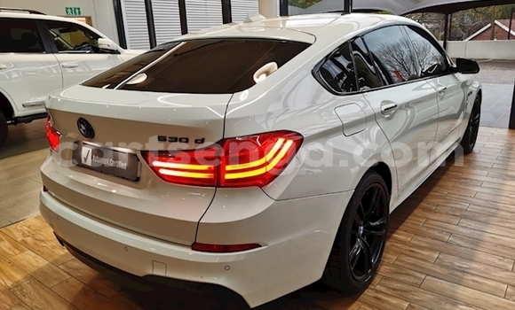 Nunua Ilio tumika BMW 5–Series White Gari ndani ya Big Bend nchini Lubombo Nunua Ilio tumika BMW 5–Series White Gari ndani ya Big Bend nchini Lubombo