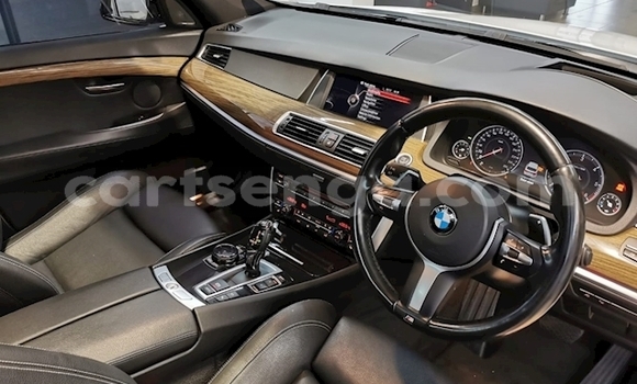 Nunua Ilio tumika BMW 5–Series White Gari ndani ya Big Bend nchini Lubombo Nunua Ilio tumika BMW 5–Series White Gari ndani ya Big Bend nchini Lubombo