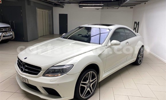 Nunua Ilio tumika Mercedes‒Benz CL–Class White Gari ndani ya Big Bend nchini Lubombo Nunua Ilio tumika Mercedes‒Benz CL–Class White Gari ndani ya Big Bend nchini Lubombo