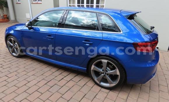 Nunua Ilio tumika Audi RS3 Blue Gari ndani ya Big Bend nchini Lubombo Nunua Ilio tumika Audi RS3 Blue Gari ndani ya Big Bend nchini Lubombo