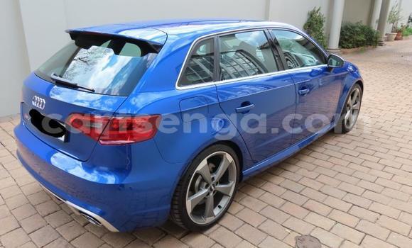 Nunua Ilio tumika Audi RS3 Blue Gari ndani ya Big Bend nchini Lubombo Nunua Ilio tumika Audi RS3 Blue Gari ndani ya Big Bend nchini Lubombo