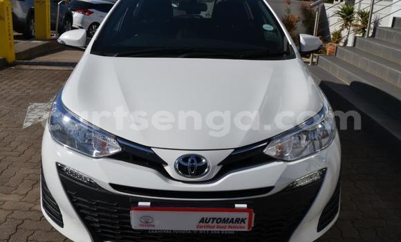 Nunua Ilio tumika Toyota Yaris White Gari ndani ya Big Bend nchini Lubombo Nunua Ilio tumika Toyota Yaris White Gari ndani ya Big Bend nchini Lubombo