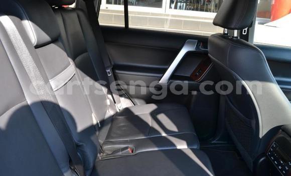 Nunua Ilio tumika Toyota Land Cruiser Prado White Gari ndani ya Big Bend nchini Lubombo Nunua Ilio tumika Toyota Land Cruiser Prado White Gari ndani ya Big Bend nchini Lubombo