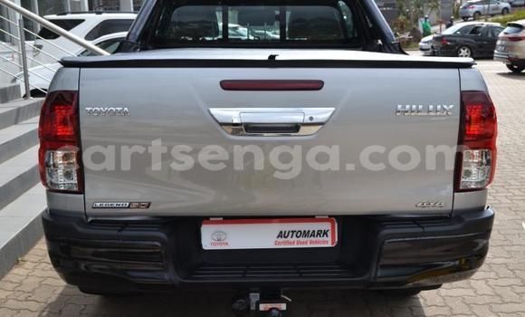 Nunua Ilio tumika Toyota Hilux White Gari ndani ya Big Bend nchini Lubombo Nunua Ilio tumika Toyota Hilux White Gari ndani ya Big Bend nchini Lubombo