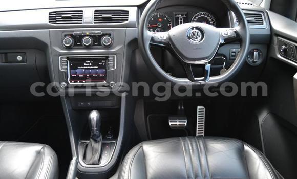 Nunua Ilio tumika Volkswagen Caddy White Gari ndani ya Bhunya nchini Manzini Nunua Ilio tumika Volkswagen Caddy White Gari ndani ya Bhunya nchini Manzini
