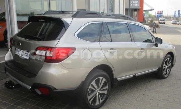 Nunua Ilio tumika Subaru 360 Silver Gari ndani ya Big Bend nchini Lubombo Nunua Ilio tumika Subaru 360 Silver Gari ndani ya Big Bend nchini Lubombo