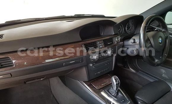 Acheter Occasion Voiture BMW 3–Series Blanc à Ezulwini, Hhohho Acheter Occasion Voiture BMW 3–Series Blanc à Ezulwini, Hhohho