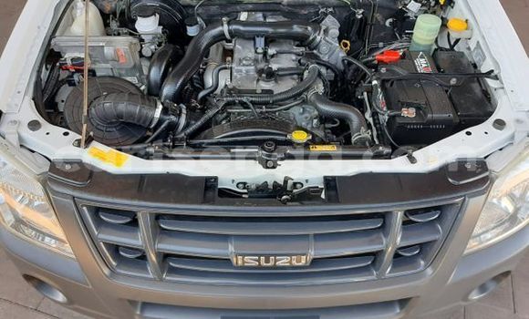 Acheter Occasion Voiture Isuzu KB Blanc à Mbabane, Manzini Acheter Occasion Voiture Isuzu KB Blanc à Mbabane, Manzini