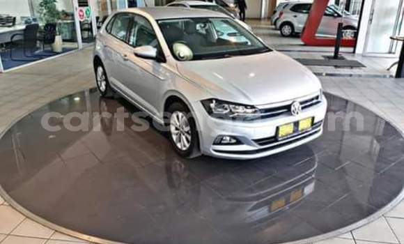 Nunua Ilio tumika Volkswagen Polo Silver Gari ndani ya Ezulwini nchini Hhohho