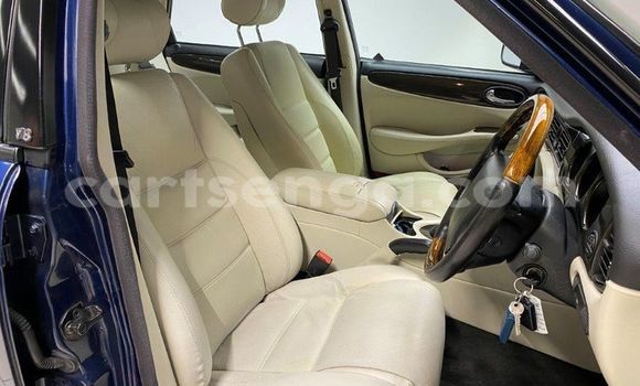 Nunua Ilio tumika Jaguar XKR Blue Gari ndani ya Big Bend nchini Lubombo Nunua Ilio tumika Jaguar XKR Blue Gari ndani ya Big Bend nchini Lubombo