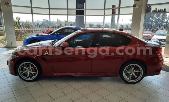 Nunua Ilio tumika Alfa Romeo Giulia Red Gari ndani ya Big Bend nchini Lubombo Nunua Ilio tumika Alfa Romeo Giulia Red Gari ndani ya Big Bend nchini Lubombo