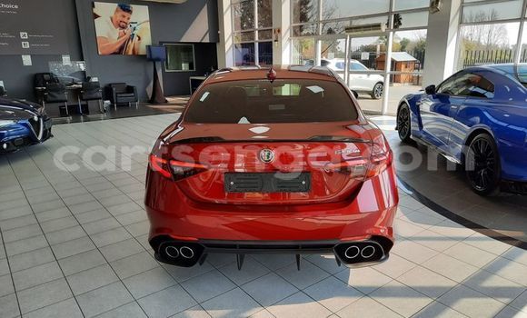 Nunua Ilio tumika Alfa Romeo Giulia Red Gari ndani ya Big Bend nchini Lubombo Nunua Ilio tumika Alfa Romeo Giulia Red Gari ndani ya Big Bend nchini Lubombo