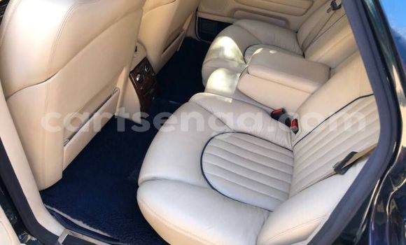 Nunua Ilio tumika Bentley Arnage Blue Gari ndani ya Big Bend nchini Lubombo Nunua Ilio tumika Bentley Arnage Blue Gari ndani ya Big Bend nchini Lubombo