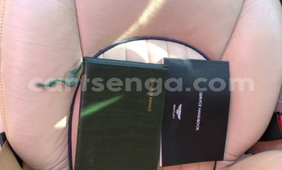 Nunua Ilio tumika Bentley Arnage Blue Gari ndani ya Big Bend nchini Lubombo Nunua Ilio tumika Bentley Arnage Blue Gari ndani ya Big Bend nchini Lubombo