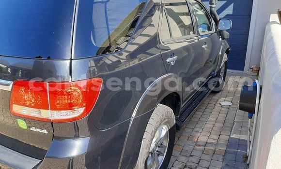 Nunua Ilio tumika Toyota Fortuner Blue Gari ndani ya Big Bend nchini Lubombo Nunua Ilio tumika Toyota Fortuner Blue Gari ndani ya Big Bend nchini Lubombo