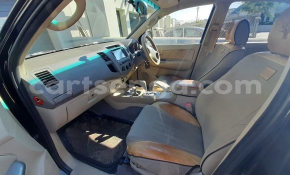 Nunua Ilio tumika Toyota Fortuner Blue Gari ndani ya Big Bend nchini Lubombo Nunua Ilio tumika Toyota Fortuner Blue Gari ndani ya Big Bend nchini Lubombo