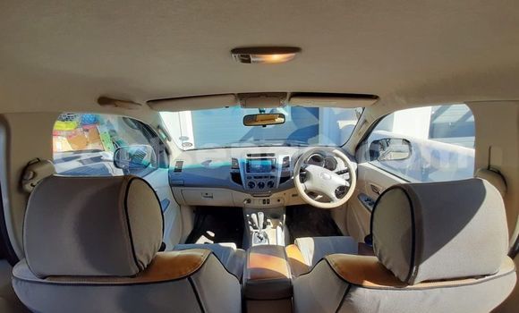 Nunua Ilio tumika Toyota Fortuner Blue Gari ndani ya Big Bend nchini Lubombo Nunua Ilio tumika Toyota Fortuner Blue Gari ndani ya Big Bend nchini Lubombo