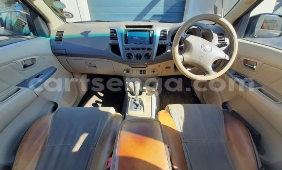 Nunua Ilio tumika Toyota Fortuner Blue Gari ndani ya Big Bend nchini Lubombo Nunua Ilio tumika Toyota Fortuner Blue Gari ndani ya Big Bend nchini Lubombo