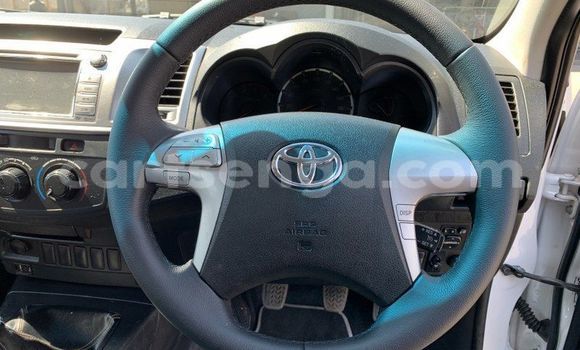 Nunua Ilio tumika Toyota Fortuner White Gari ndani ya Big Bend nchini Lubombo Nunua Ilio tumika Toyota Fortuner White Gari ndani ya Big Bend nchini Lubombo
