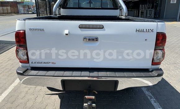 Nunua Ilio tumika Toyota Fortuner White Gari ndani ya Big Bend nchini Lubombo Nunua Ilio tumika Toyota Fortuner White Gari ndani ya Big Bend nchini Lubombo