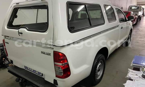 Buy Used Toyota Hilux White Car in Mbabane in Manzini Buy Used Toyota Hilux White Car in Mbabane in Manzini