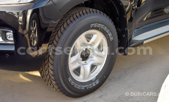 Nunua Imported Toyota Land Cruiser Black Gari ndani ya Import - Dubai nchini Hhohho Nunua Imported Toyota Land Cruiser Black Gari ndani ya Import - Dubai nchini Hhohho