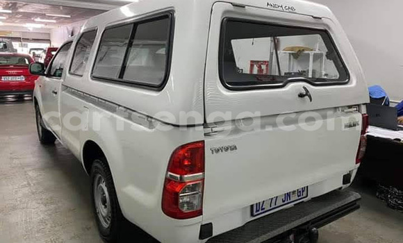 Buy Used Toyota Hilux White Car in Mbabane in Manzini Buy Used Toyota Hilux White Car in Mbabane in Manzini