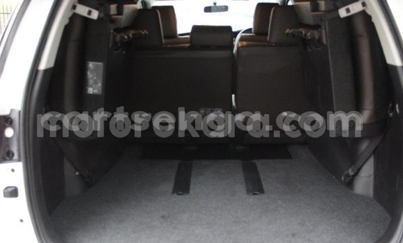 Acheter Occasion Voiture Toyota Fortuner Blanc à Hlatikulu, Shiselweni District Acheter Occasion Voiture Toyota Fortuner Blanc à Hlatikulu, Shiselweni District