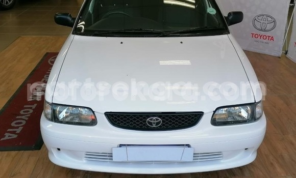 Nunua Ilio tumika Toyota 4Runner White Gari ndani ya Ezulwini nchini Hhohho