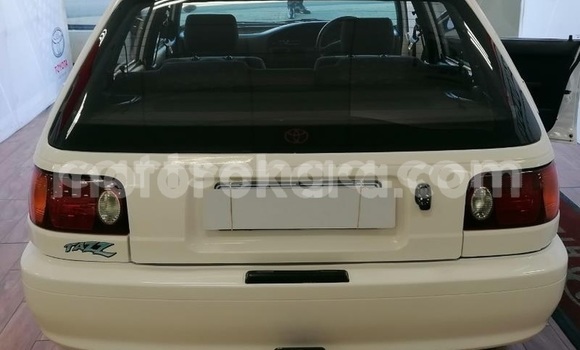 Acheter Occasion Voiture Toyota 4Runner Blanc à Ezulwini, Hhohho Acheter Occasion Voiture Toyota 4Runner Blanc à Ezulwini, Hhohho