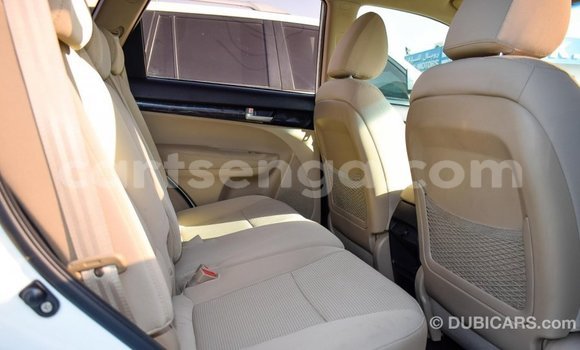 Nunua Imported Kia Sorento White Gari ndani ya Import - Dubai nchini Hhohho Nunua Imported Kia Sorento White Gari ndani ya Import - Dubai nchini Hhohho
