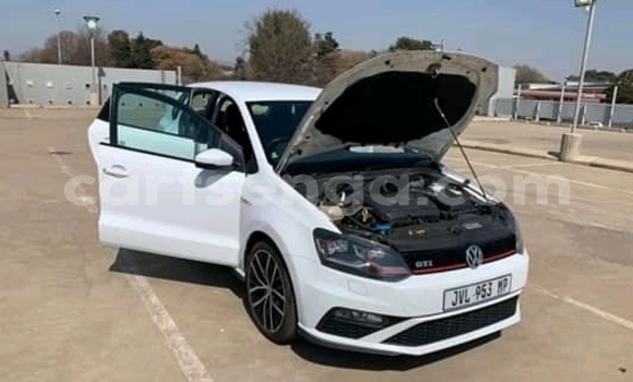 Buy Used Volkswagen Golf GTI White Car in Ezulwini in Hhohho Buy Used Volkswagen Golf GTI White Car in Ezulwini in Hhohho