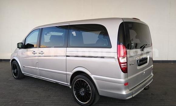 Nunua Ilio tumika Mercedes‒Benz Viano Silver Gari ndani ya Ezulwini nchini Hhohho Nunua Ilio tumika Mercedes‒Benz Viano Silver Gari ndani ya Ezulwini nchini Hhohho