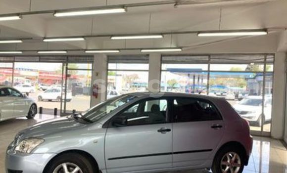 Nunua Ilio tumika Toyota Runx Beige Gari ndani ya Hlatikulu nchini Wilaya ya Shiselweni Nunua Ilio tumika Toyota Runx Beige Gari ndani ya Hlatikulu nchini Wilaya ya Shiselweni