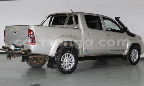 Nunua Ilio tumika Toyota Hilux Beige Gari ndani ya Hlatikulu nchini Wilaya ya Shiselweni Nunua Ilio tumika Toyota Hilux Beige Gari ndani ya Hlatikulu nchini Wilaya ya Shiselweni