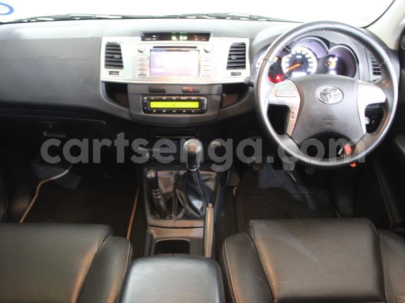 Big with watermark toyota hilux shiselweni district hlatikulu 20052