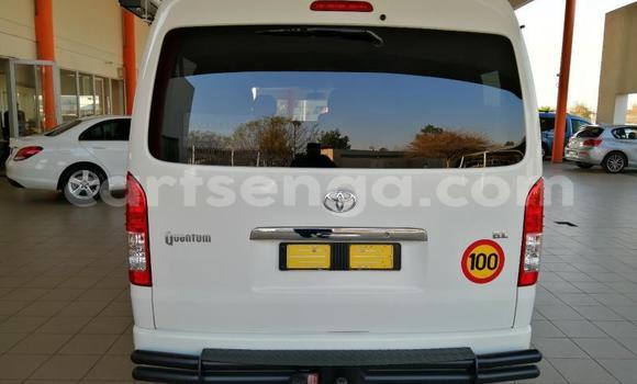 Buy Used Toyota Hiace White Car in Big Bend in Lubombo Buy Used Toyota Hiace White Car in Big Bend in Lubombo