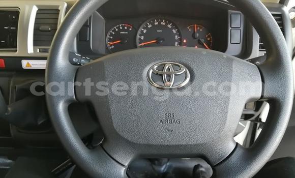 Buy Used Toyota Hiace White Car in Big Bend in Lubombo Buy Used Toyota Hiace White Car in Big Bend in Lubombo