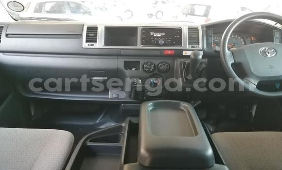 Buy Used Toyota Hiace White Car in Big Bend in Lubombo Buy Used Toyota Hiace White Car in Big Bend in Lubombo