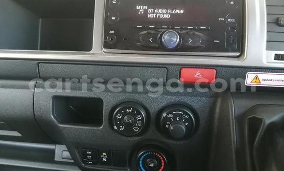 Buy Used Toyota Hiace White Car in Big Bend in Lubombo Buy Used Toyota Hiace White Car in Big Bend in Lubombo